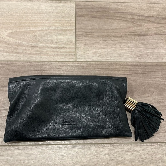 India Hicks Carmen Fold Over Clutch Black Leather - Picture 1 of 8